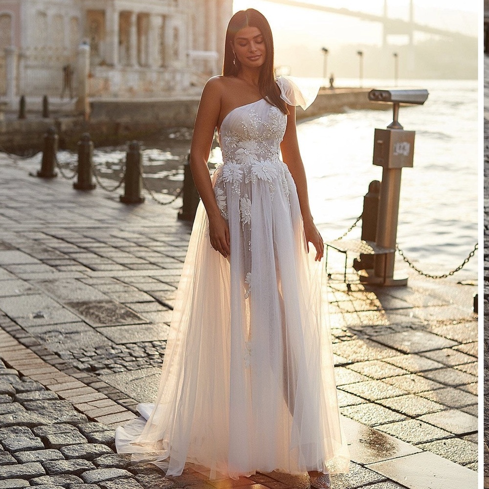 Alamour the label seyyal gown!! New without tags!